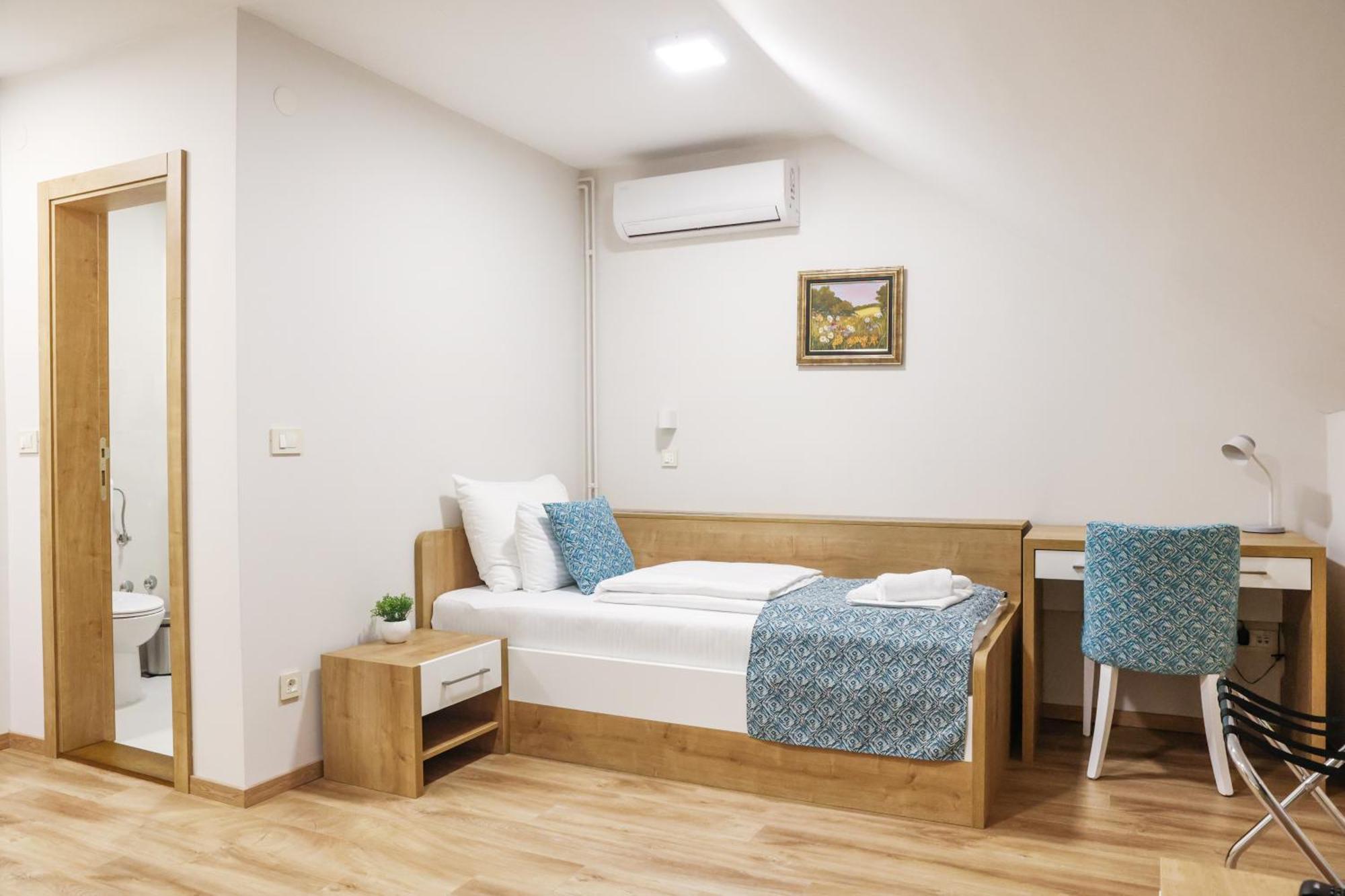 Čačak Grand Park Rooms & Apartments מראה חיצוני תמונה