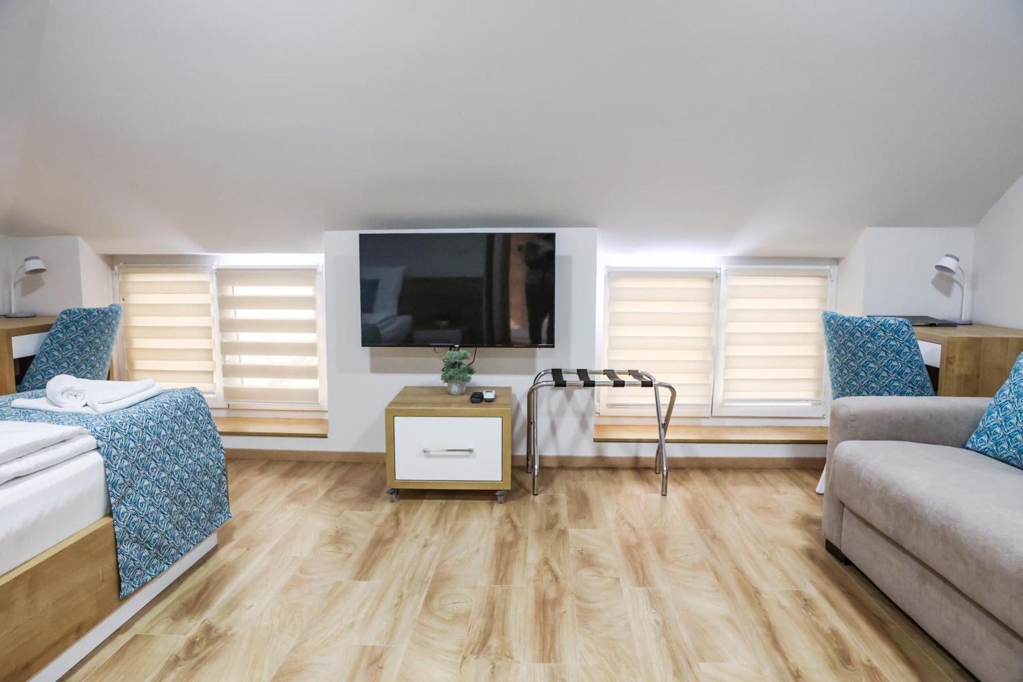 Čačak Grand Park Rooms & Apartments מראה חיצוני תמונה