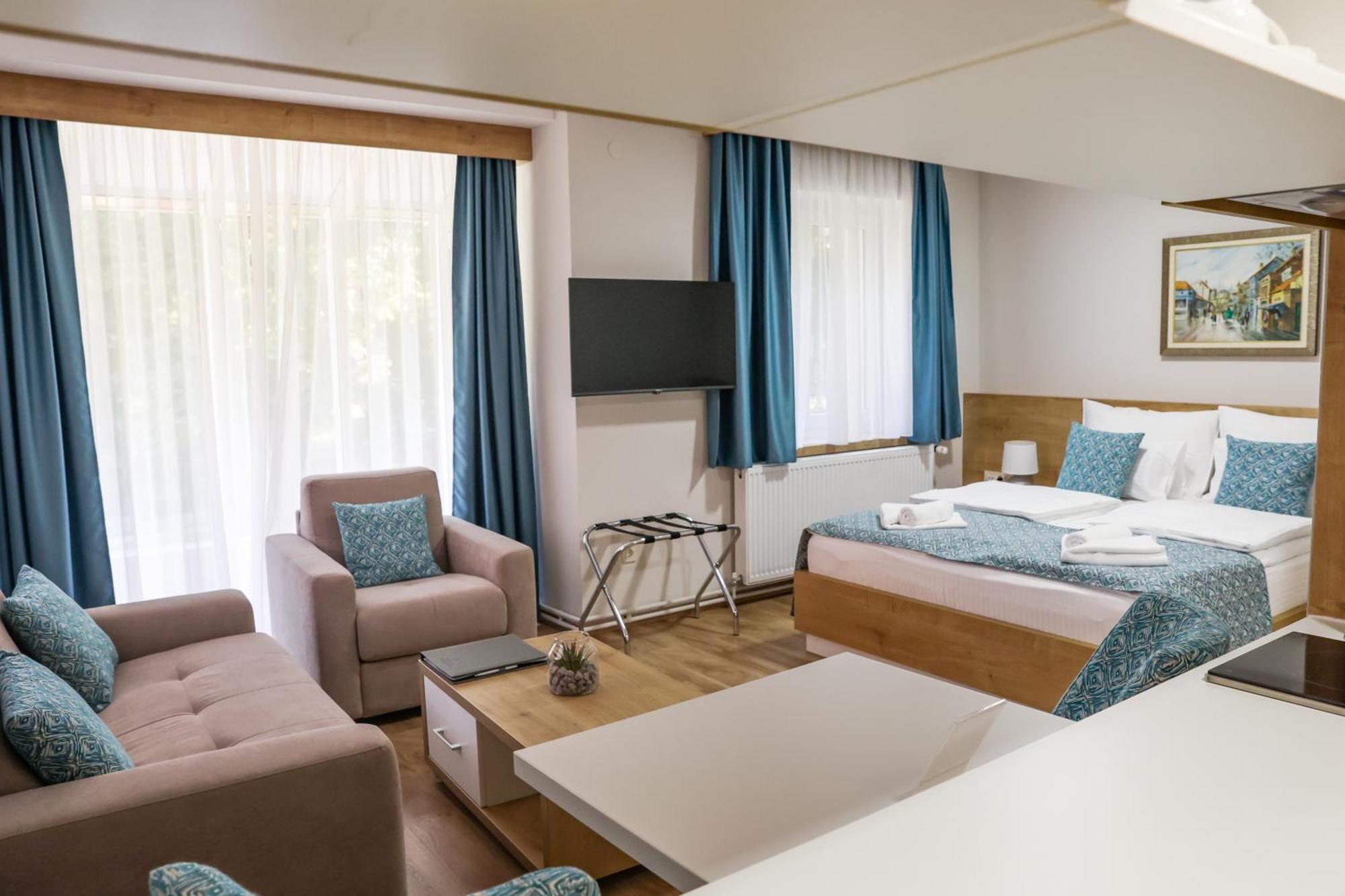 Čačak Grand Park Rooms & Apartments מראה חיצוני תמונה