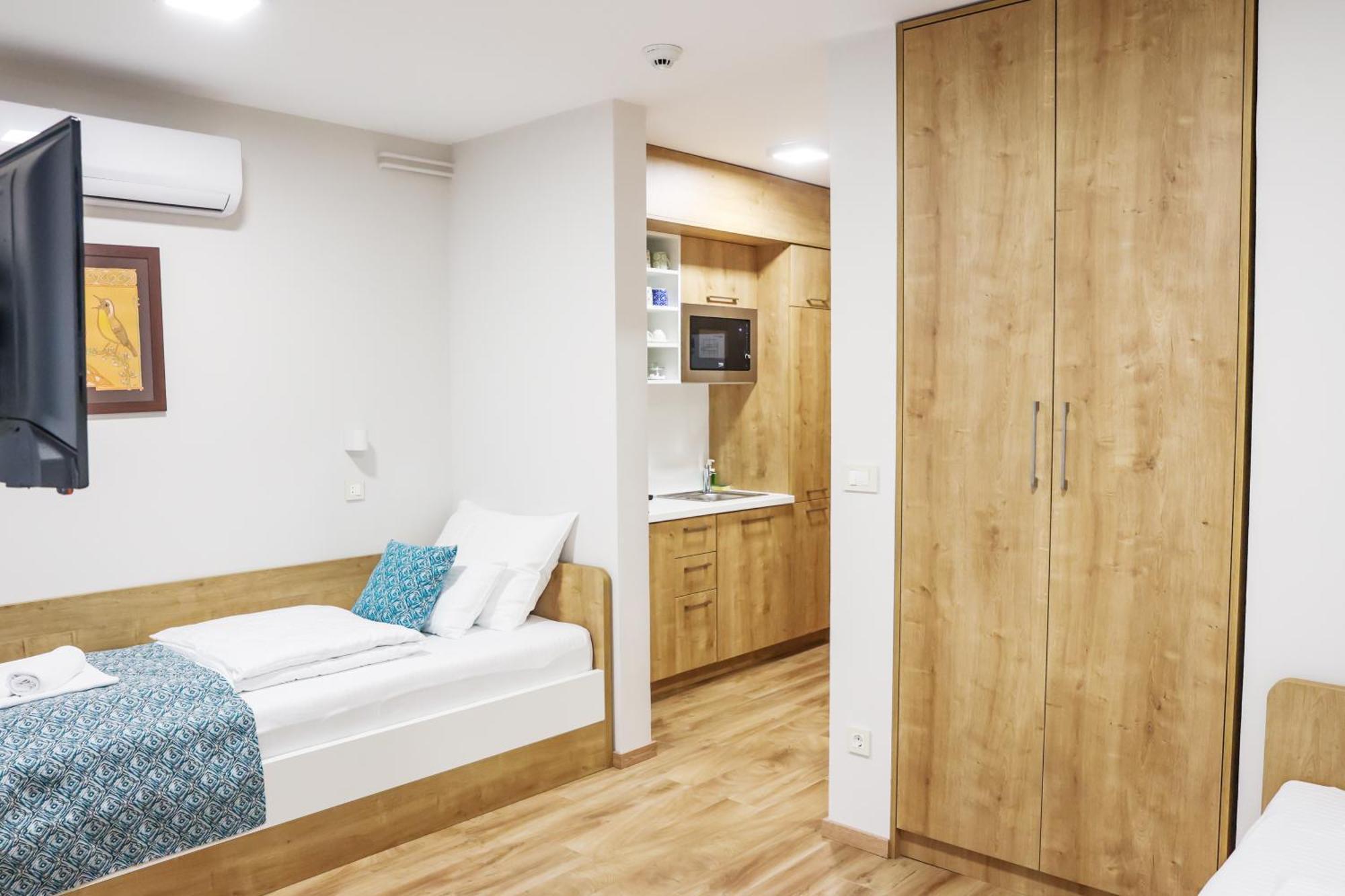 Čačak Grand Park Rooms & Apartments מראה חיצוני תמונה