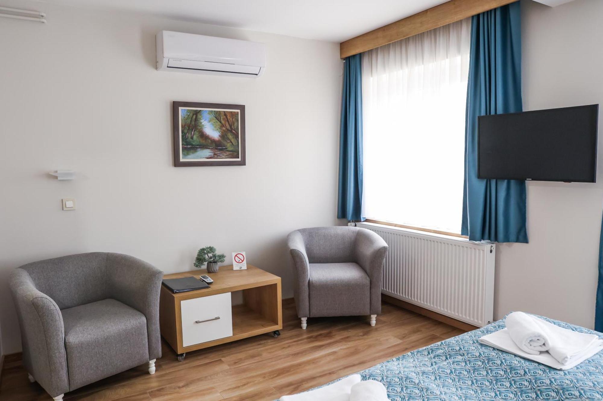 Čačak Grand Park Rooms & Apartments מראה חיצוני תמונה